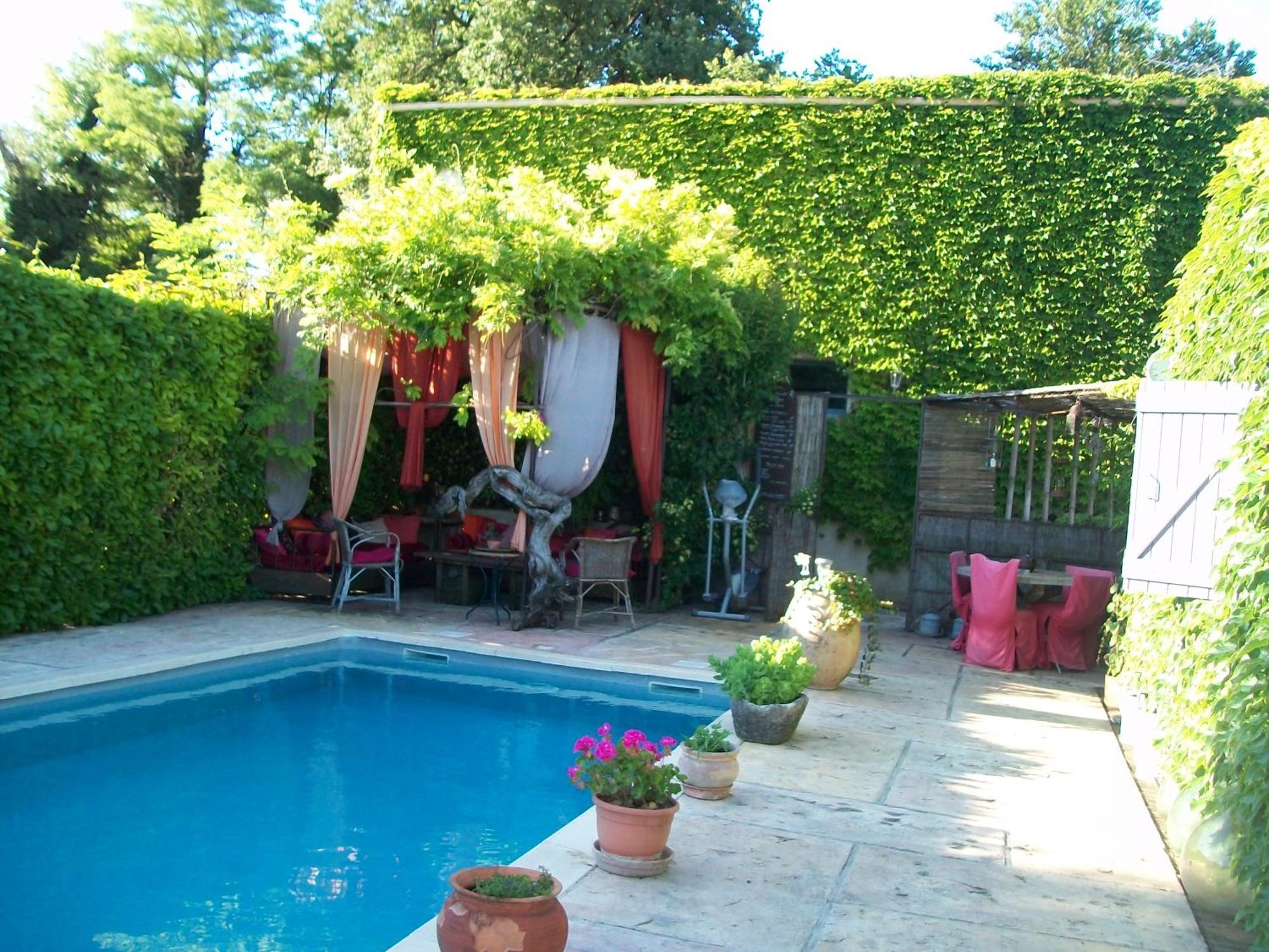 Le Mazet Des Beaujots Hotell Monteux Exteriör bild