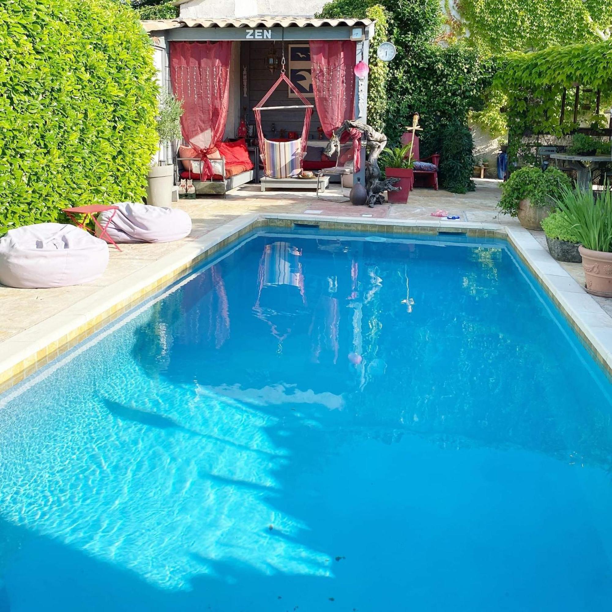 Le Mazet Des Beaujots Hotell Monteux Exteriör bild