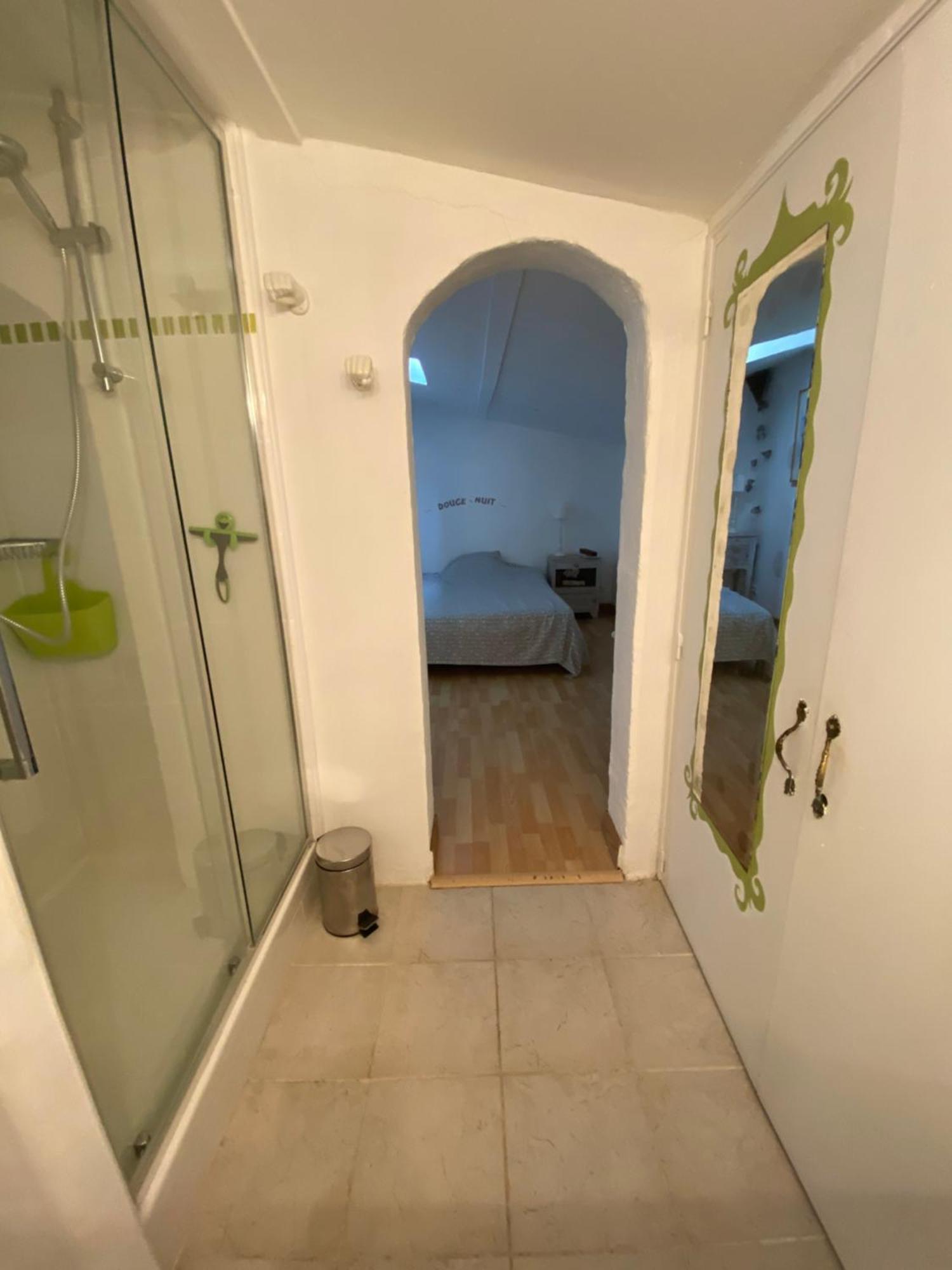 Le Mazet Des Beaujots Hotell Monteux Exteriör bild